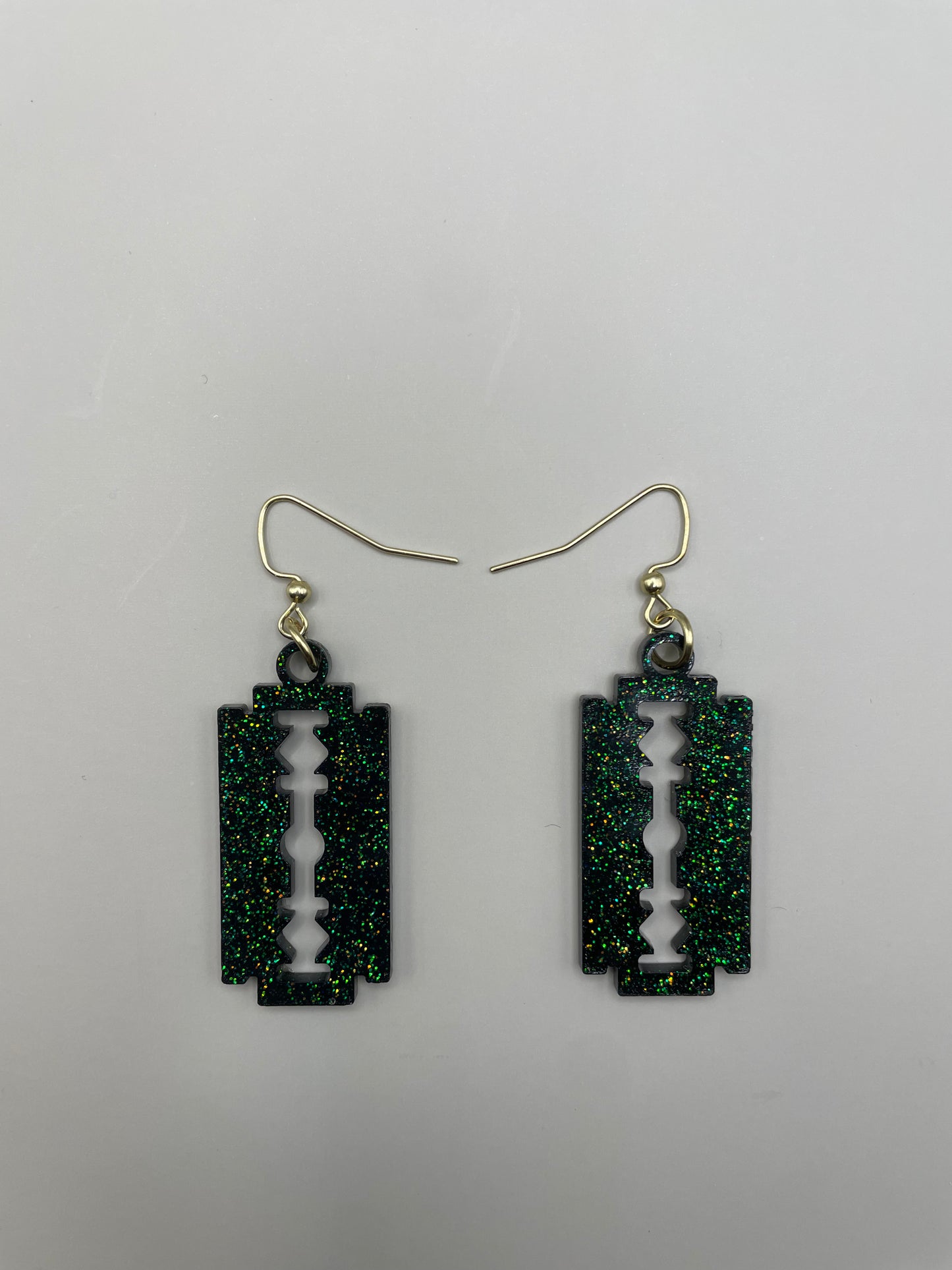 Glittery razor blades